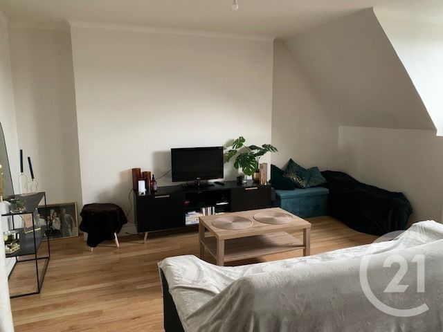 Appartement F2 &agrave; louer - 2 pi&egrave;ces - 42,55 m2 - Lisieux - 14 - BASSE-NORMANDIE