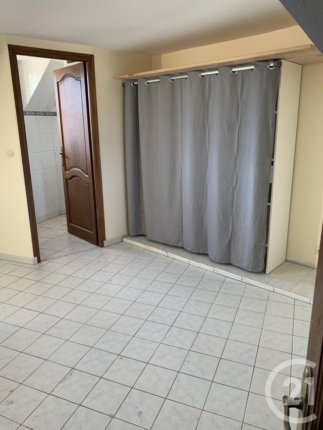 Appartement F2 &agrave; louer - 2 pi&egrave;ces - 34 m2 - St Desir - 14 - BASSE-NORMANDIE