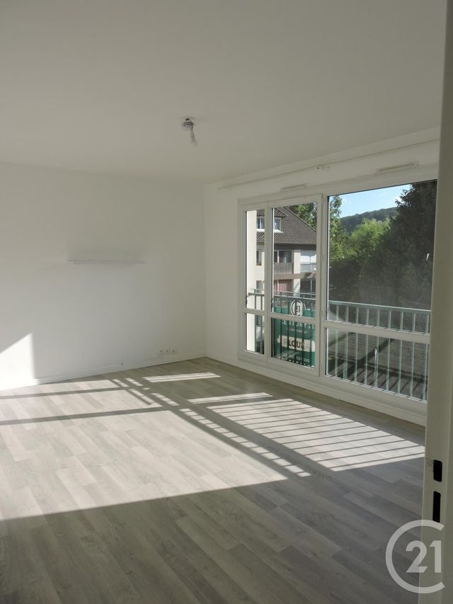 Appartement F1 &agrave; louer - 1 pi&egrave;ce - 30,80 m2 - Lisieux - 14 - BASSE-NORMANDIE