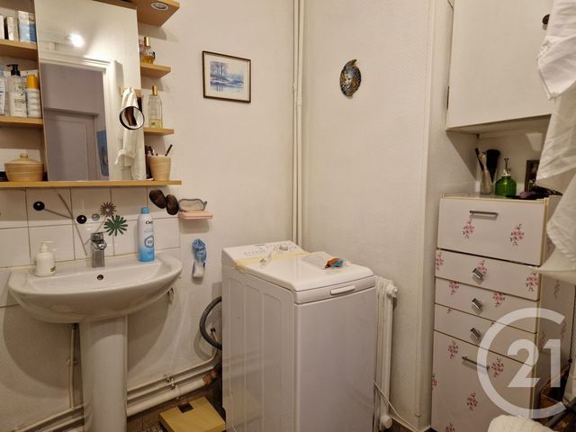 Appartement &agrave; vendre - 3 pi&egrave;ces - 60,20 m2 - Lisieux - 14 - BASSE-NORMANDIE