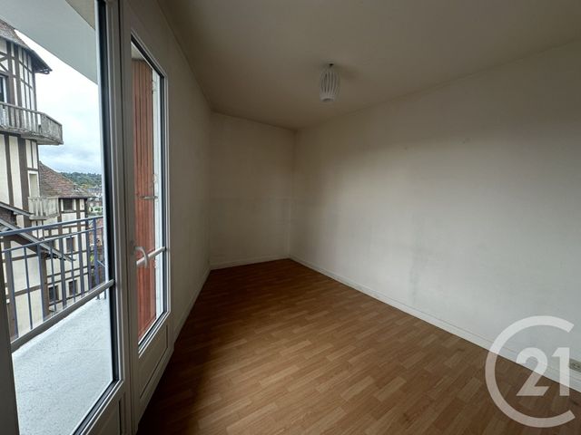 Appartement &agrave; vendre - 3 pi&egrave;ces - 60,20 m2 - Lisieux - 14 - BASSE-NORMANDIE