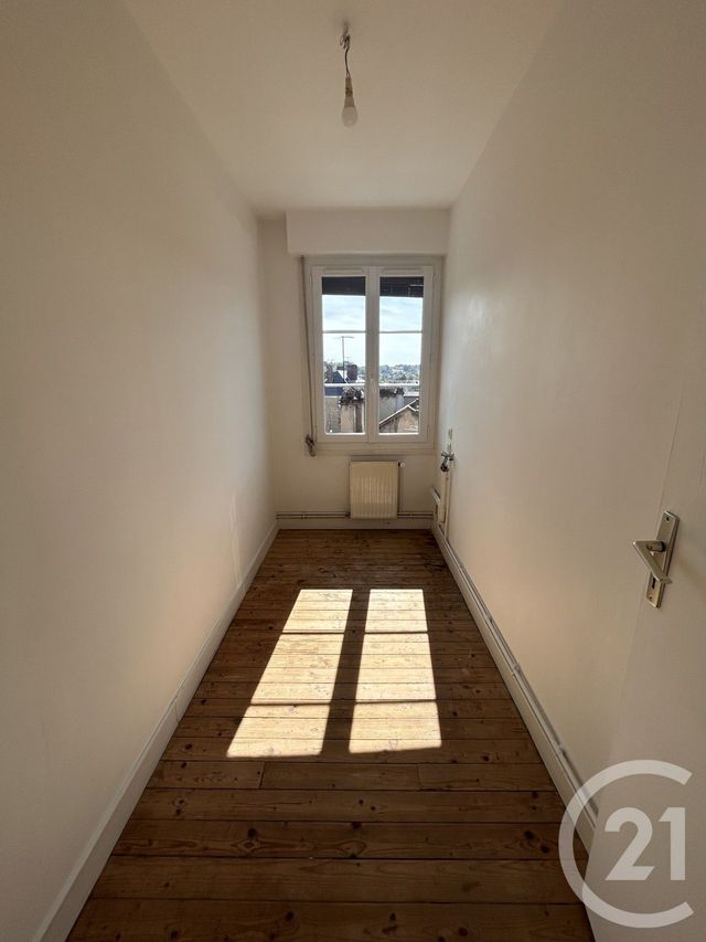 Appartement F4 &agrave; louer - 4 pi&egrave;ces - 94,09 m2 - Lisieux - 14 - BASSE-NORMANDIE