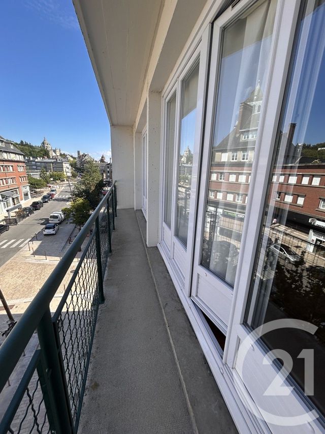 Appartement F4 &agrave; louer - 4 pi&egrave;ces - 94,09 m2 - Lisieux - 14 - BASSE-NORMANDIE