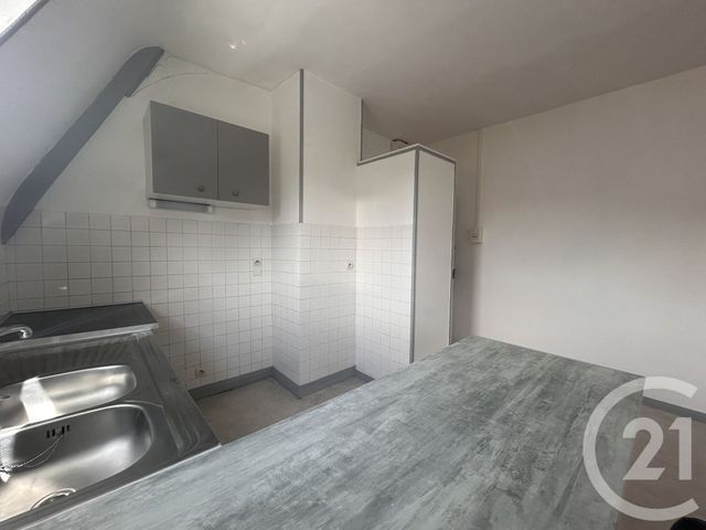 Appartement F2 &agrave; louer - 2 pi&egrave;ces - 37 m2 - Lisieux - 14 - BASSE-NORMANDIE