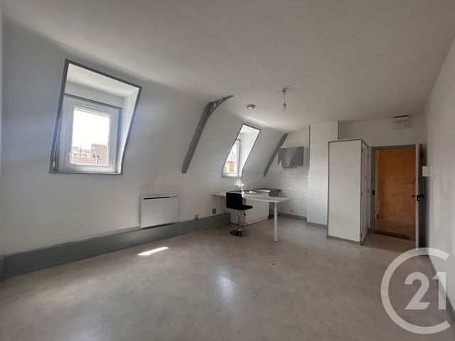 Appartement F2 &agrave; louer - 2 pi&egrave;ces - 37 m2 - Lisieux - 14 - BASSE-NORMANDIE