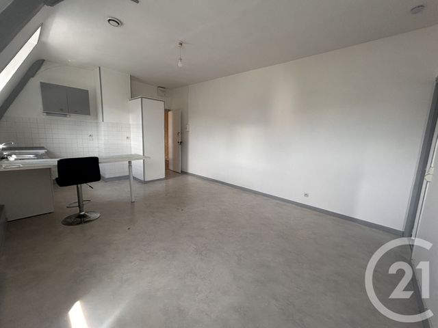 Appartement F2 &agrave; louer - 2 pi&egrave;ces - 37 m2 - Lisieux - 14 - BASSE-NORMANDIE