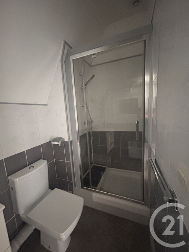 Appartement F2 &agrave; louer - 2 pi&egrave;ces - 37 m2 - Lisieux - 14 - BASSE-NORMANDIE