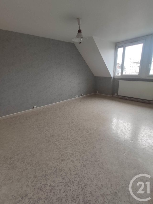 Appartement F2 &agrave; louer - 2 pi&egrave;ces - 38,98 m2 - Lisieux - 14 - BASSE-NORMANDIE