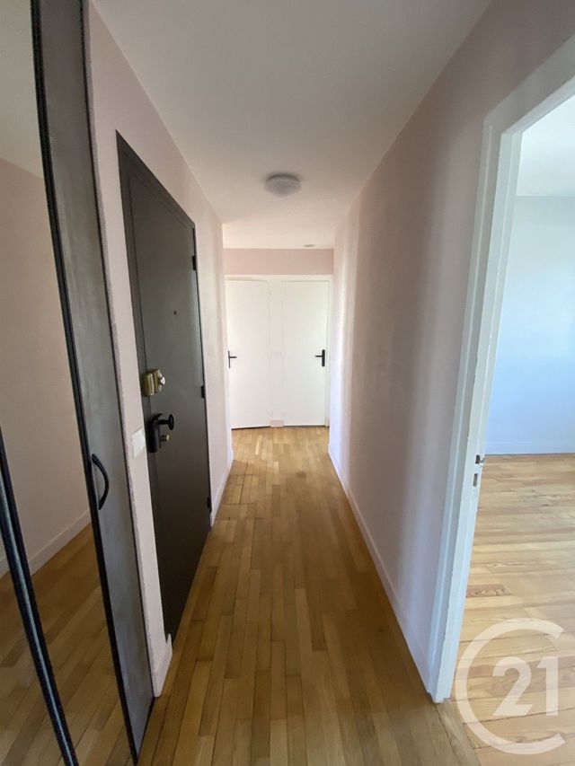 Appartement &agrave; vendre - 4 pi&egrave;ces - 77,50 m2 - Lisieux - 14 - BASSE-NORMANDIE