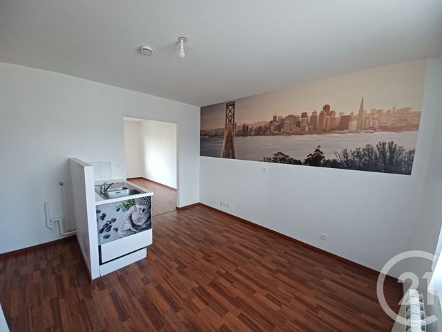 Appartement F2 &agrave; louer - 2 pi&egrave;ces - 46,30 m2 - St Desir - 14 - BASSE-NORMANDIE