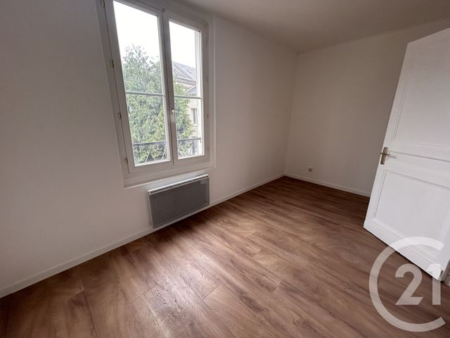 Appartement F2 &agrave; louer - 2 pi&egrave;ces - 30 m2 - Lisieux - 14 - BASSE-NORMANDIE