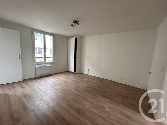 Appartement F2 &agrave; louer - 2 pi&egrave;ces - 30 m2 - Lisieux - 14 - BASSE-NORMANDIE