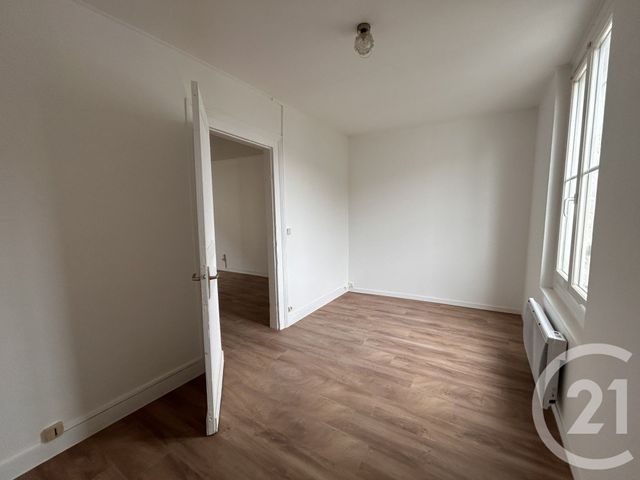 Appartement F2 &agrave; louer - 2 pi&egrave;ces - 30 m2 - Lisieux - 14 - BASSE-NORMANDIE