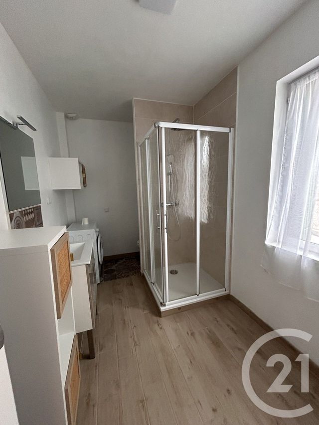 Appartement F2 &agrave; louer - 2 pi&egrave;ces - 35,62 m2 - Lisieux - 14 - BASSE-NORMANDIE