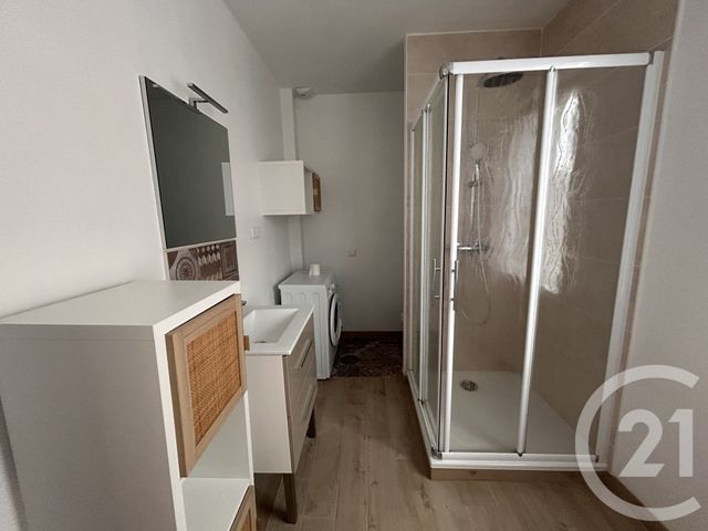 Appartement F2 &agrave; louer - 2 pi&egrave;ces - 35,62 m2 - Lisieux - 14 - BASSE-NORMANDIE