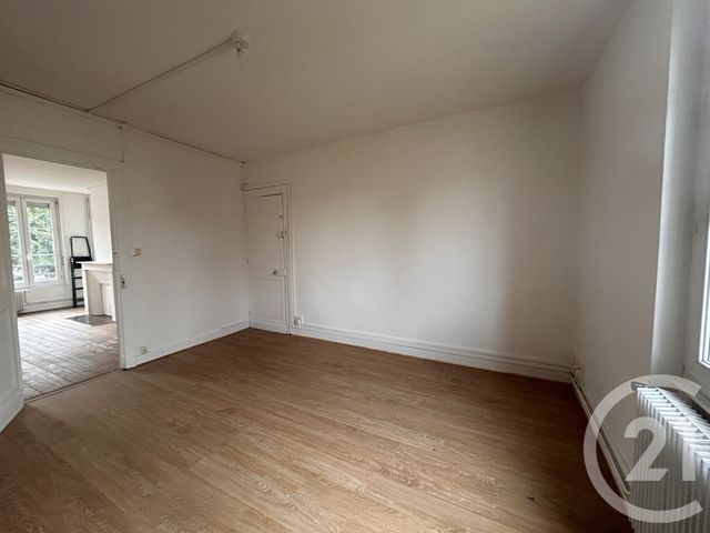 Appartement T3 &agrave; louer - 3 pi&egrave;ces - 68,78 m2 - Lisieux - 14 - BASSE-NORMANDIE