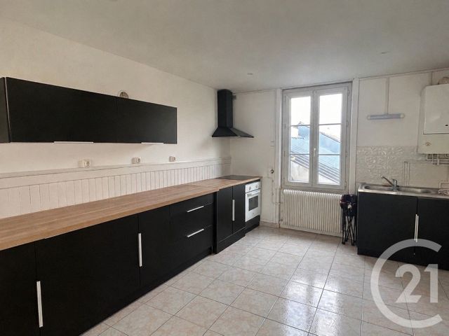 Appartement T3 &agrave; louer - 3 pi&egrave;ces - 68,78 m2 - Lisieux - 14 - BASSE-NORMANDIE