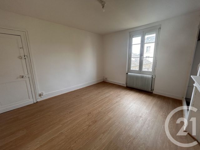 Appartement T3 &agrave; louer - 3 pi&egrave;ces - 68,78 m2 - Lisieux - 14 - BASSE-NORMANDIE