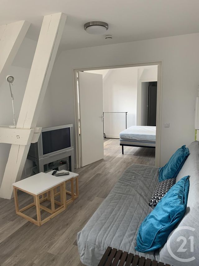 Appartement F2 &agrave; louer - 2 pi&egrave;ces - 39,45 m2 - Lisieux - 14 - BASSE-NORMANDIE