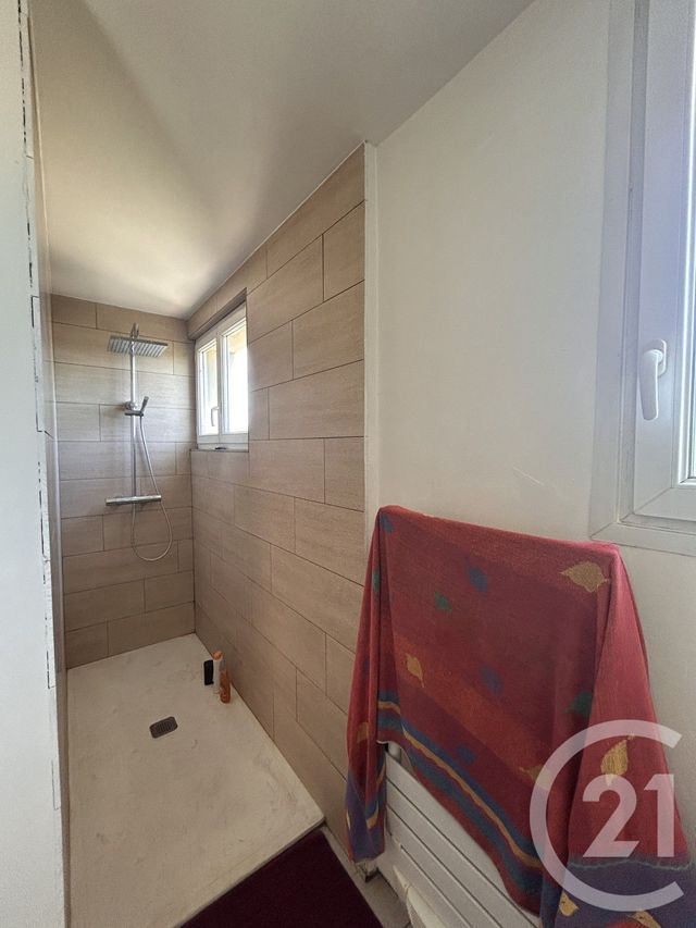 Maison &agrave; louer - 4 pi&egrave;ces - 77 m2 - Glos - 14 - BASSE-NORMANDIE