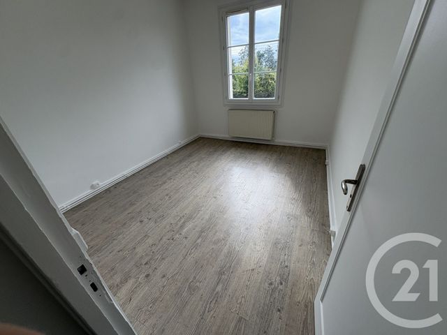 Appartement F3 &agrave; louer - 3 pi&egrave;ces - 56,94 m2 - Lisieux - 14 - BASSE-NORMANDIE