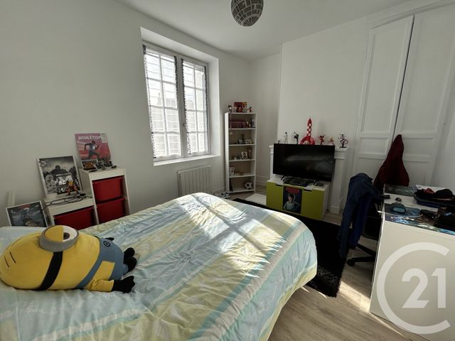 Appartement F3 &agrave; louer - 3 pi&egrave;ces - 73,50 m2 - Lisieux - 14 - BASSE-NORMANDIE
