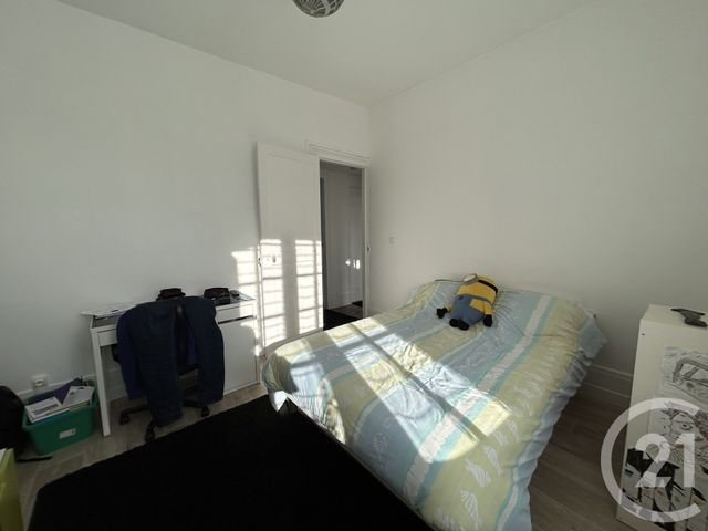 Appartement F3 &agrave; louer - 3 pi&egrave;ces - 73,50 m2 - Lisieux - 14 - BASSE-NORMANDIE
