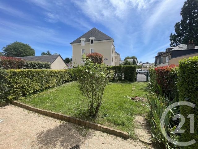 Maison &agrave; louer - 4 pi&egrave;ces - 87,62 m2 - Lisieux - 14 - BASSE-NORMANDIE