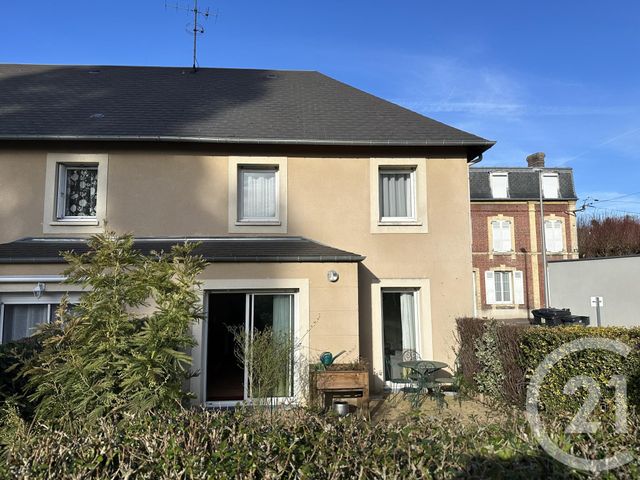 Maison &agrave; louer - 4 pi&egrave;ces - 87,62 m2 - Lisieux - 14 - BASSE-NORMANDIE
