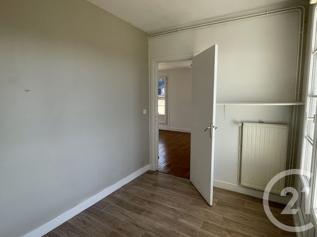 Appartement T2 &agrave; louer - 3 pi&egrave;ces - 52,50 m2 - Lisieux - 14 - BASSE-NORMANDIE