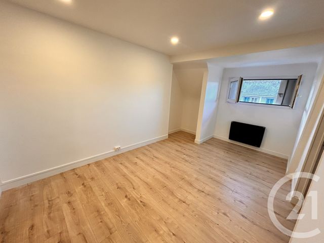 Appartement F3 &agrave; louer - 3 pi&egrave;ces - 44,15 m2 - Lisieux - 14 - BASSE-NORMANDIE