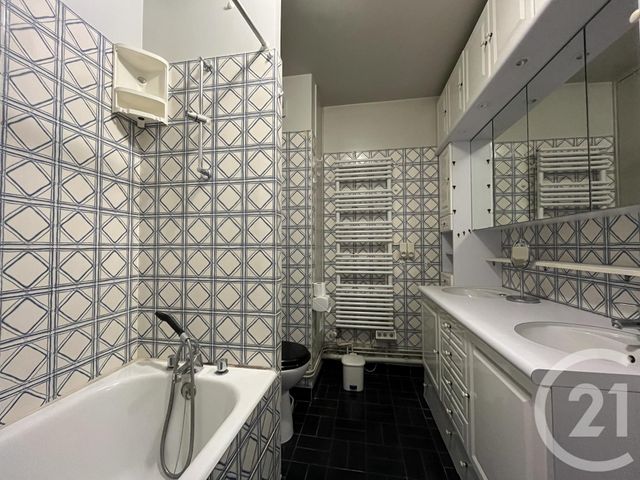 Appartement T5 à vendre - 5 pièces - 160,57 m2 - Croix - 59 - NORD-PAS-DE-CALAIS