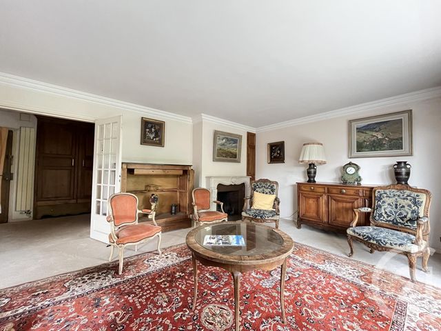 Appartement T5 à vendre - 5 pièces - 160,57 m2 - Croix - 59 - NORD-PAS-DE-CALAIS