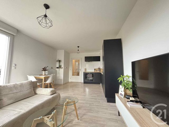 Appartement T3 à vendre - 3 pièces - 59,57 m2 - Villeneuve D Ascq - 59 - NORD-PAS-DE-CALAIS