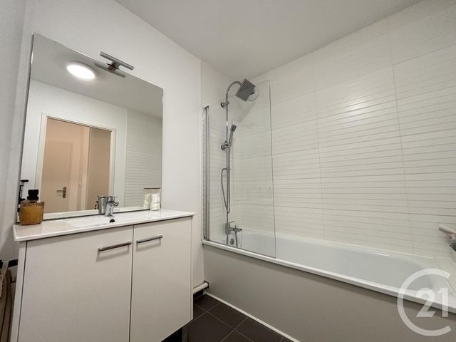 Appartement T3 à vendre - 3 pièces - 59,57 m2 - Villeneuve D Ascq - 59 - NORD-PAS-DE-CALAIS