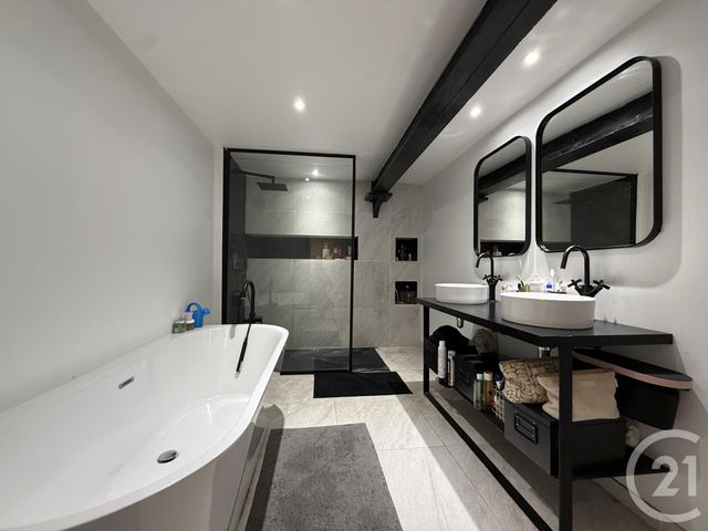 Appartement Loft à vendre - 4 pièces - 181 m2 - Roubaix - 59 - NORD-PAS-DE-CALAIS