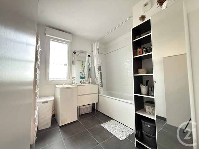 Appartement T3 à vendre - 3 pièces - 79,31 m2 - Wasquehal - 59 - NORD-PAS-DE-CALAIS