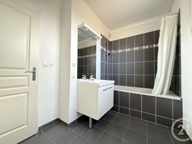 Appartement T3 à vendre - 3 pièces - 68,80 m2 - Wasquehal - 59 - NORD-PAS-DE-CALAIS