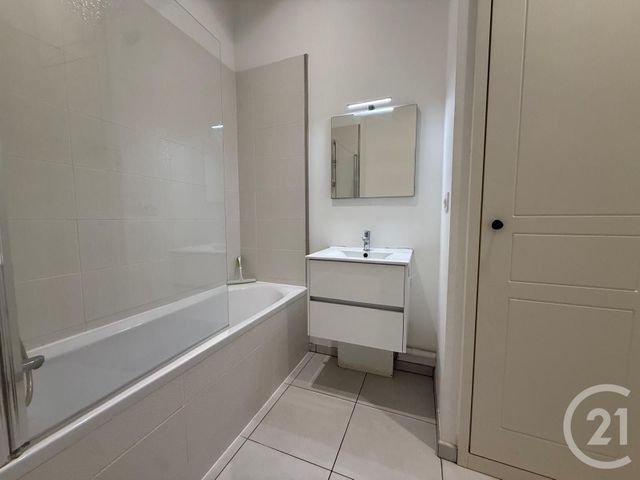 Appartement T3 &agrave; louer - 3 pi&egrave;ces - 57,90 m2 - Lille - 59 - NORD-PAS-DE-CALAIS