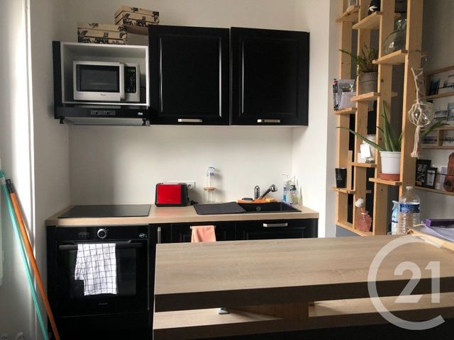 Appartement F2 à louer - 2 pièces - 45 m2 - Chateaudun - 28 - CENTRE