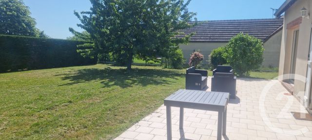 Maison &agrave; louer - 5 pi&egrave;ces - 112,04 m2 - Cloyes Les Trois Rivieres - 28 - CENTRE