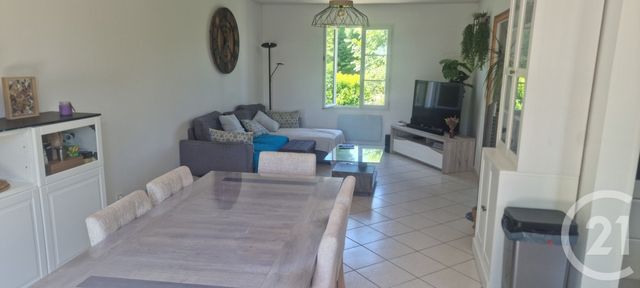 Maison &agrave; louer - 5 pi&egrave;ces - 112,04 m2 - Cloyes Les Trois Rivieres - 28 - CENTRE