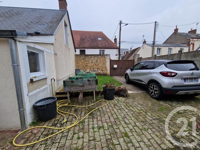 Maison &agrave; louer - 3 pi&egrave;ces - 67,12 m2 - Chateaudun - 28 - CENTRE