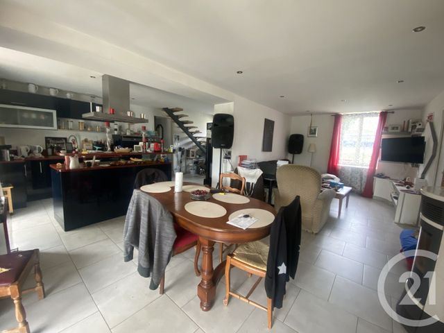 Maison à vendre - 4 pièces - 74,61 m2 - Cloyes Les Trois Rivieres - 28 - CENTRE