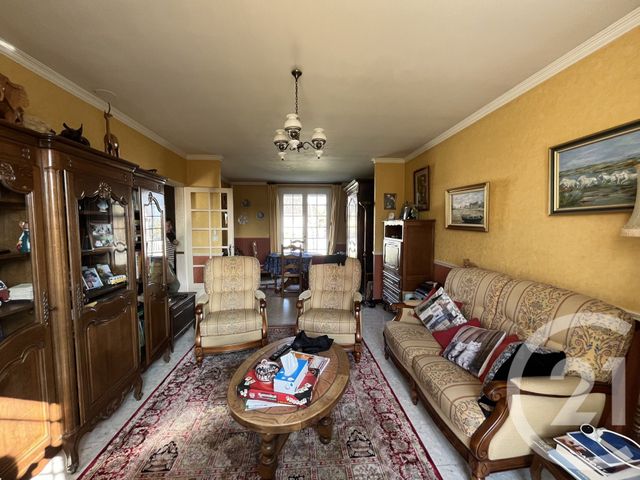 Maison &agrave; louer - 5 pi&egrave;ces - 107,90 m2 - Chateaudun - 28 - CENTRE