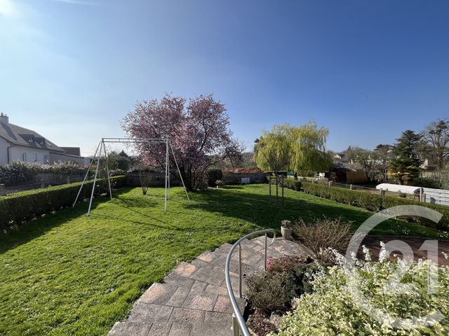 Maison &agrave; louer - 5 pi&egrave;ces - 107,90 m2 - Chateaudun - 28 - CENTRE