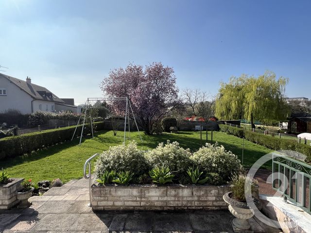 Maison &agrave; louer - 5 pi&egrave;ces - 107,90 m2 - Chateaudun - 28 - CENTRE