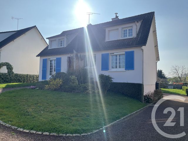 Maison &agrave; louer - 5 pi&egrave;ces - 107,90 m2 - Chateaudun - 28 - CENTRE