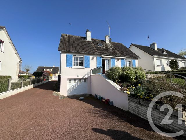 Maison &agrave; louer - 5 pi&egrave;ces - 107,90 m2 - Chateaudun - 28 - CENTRE