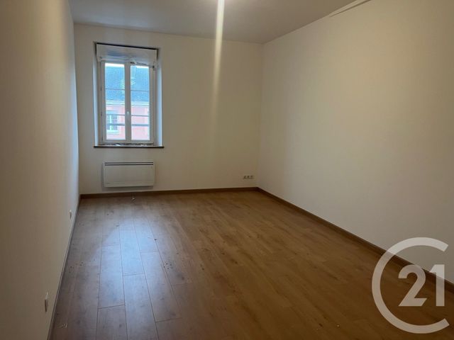 Maison &agrave; louer - 4 pi&egrave;ces - 95 m2 - Brou - 28 - CENTRE